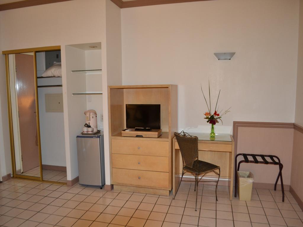 West Plaza Malakal Otel Koror Dış mekan fotoğraf