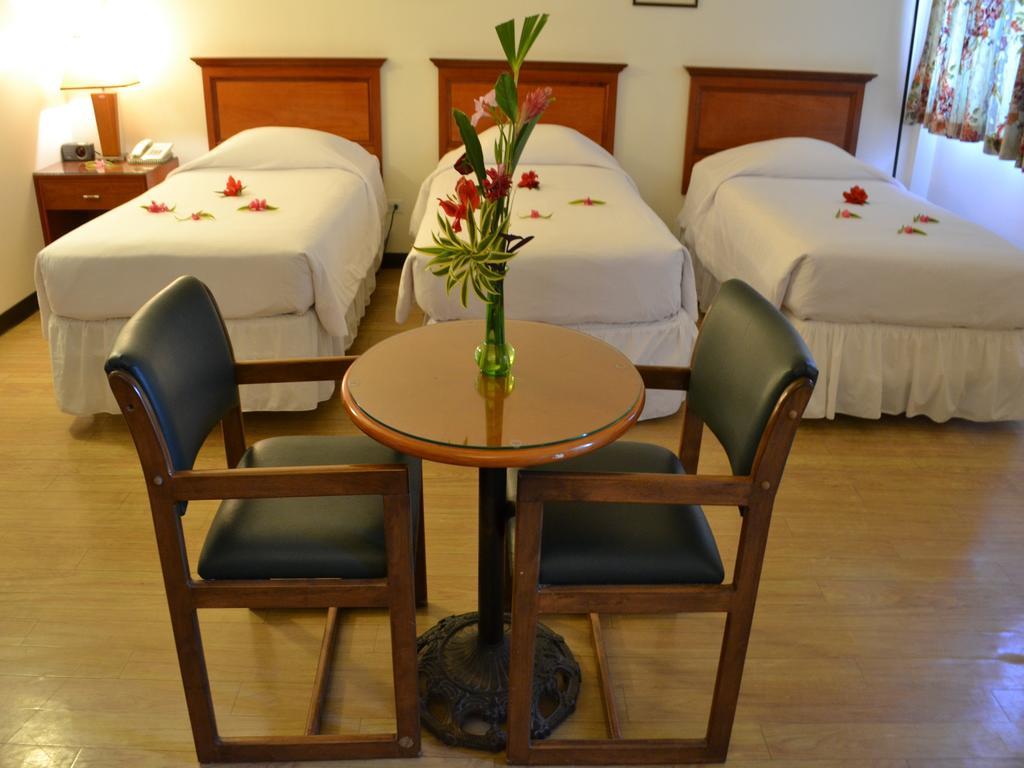 West Plaza Malakal Otel Koror Dış mekan fotoğraf