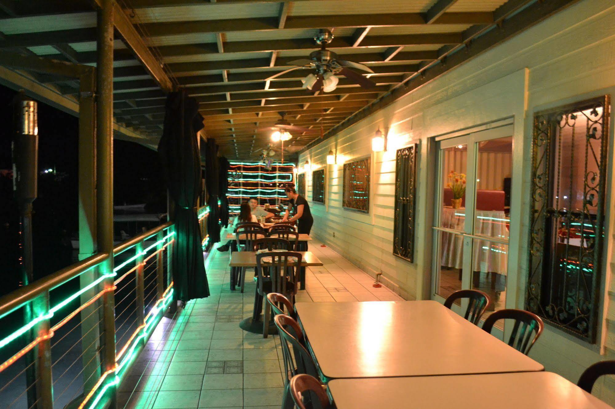 West Plaza Malakal Otel Koror Dış mekan fotoğraf