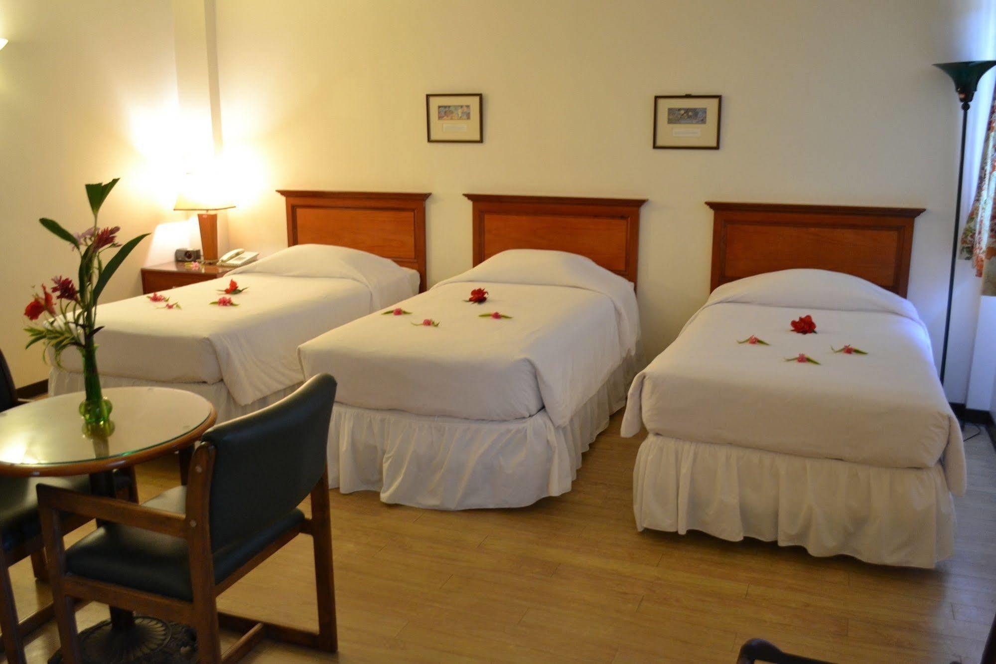 West Plaza Malakal Otel Koror Dış mekan fotoğraf