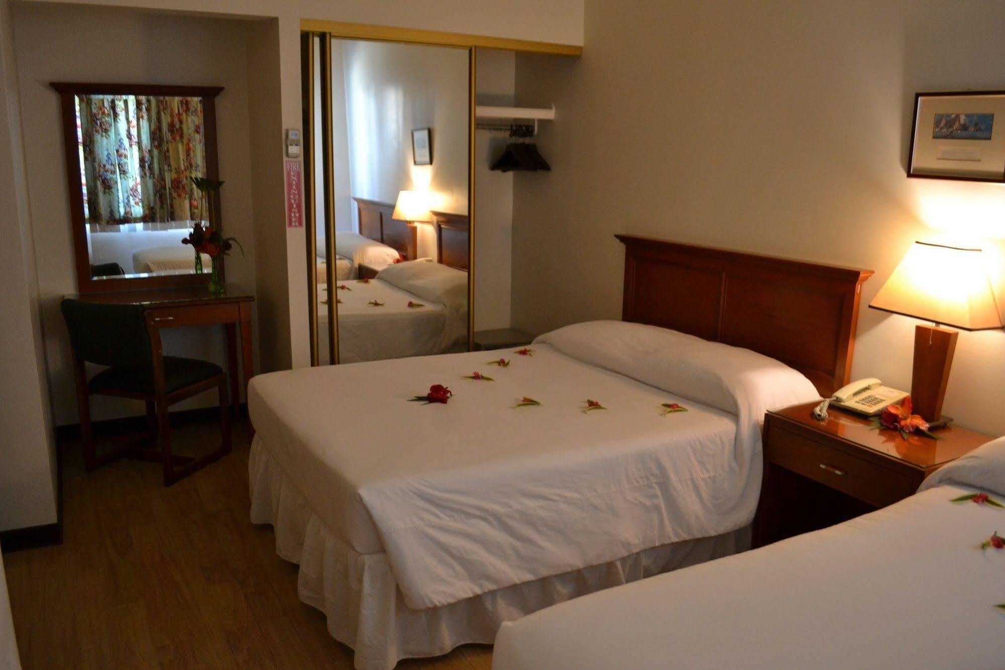 West Plaza Malakal Otel Koror Dış mekan fotoğraf
