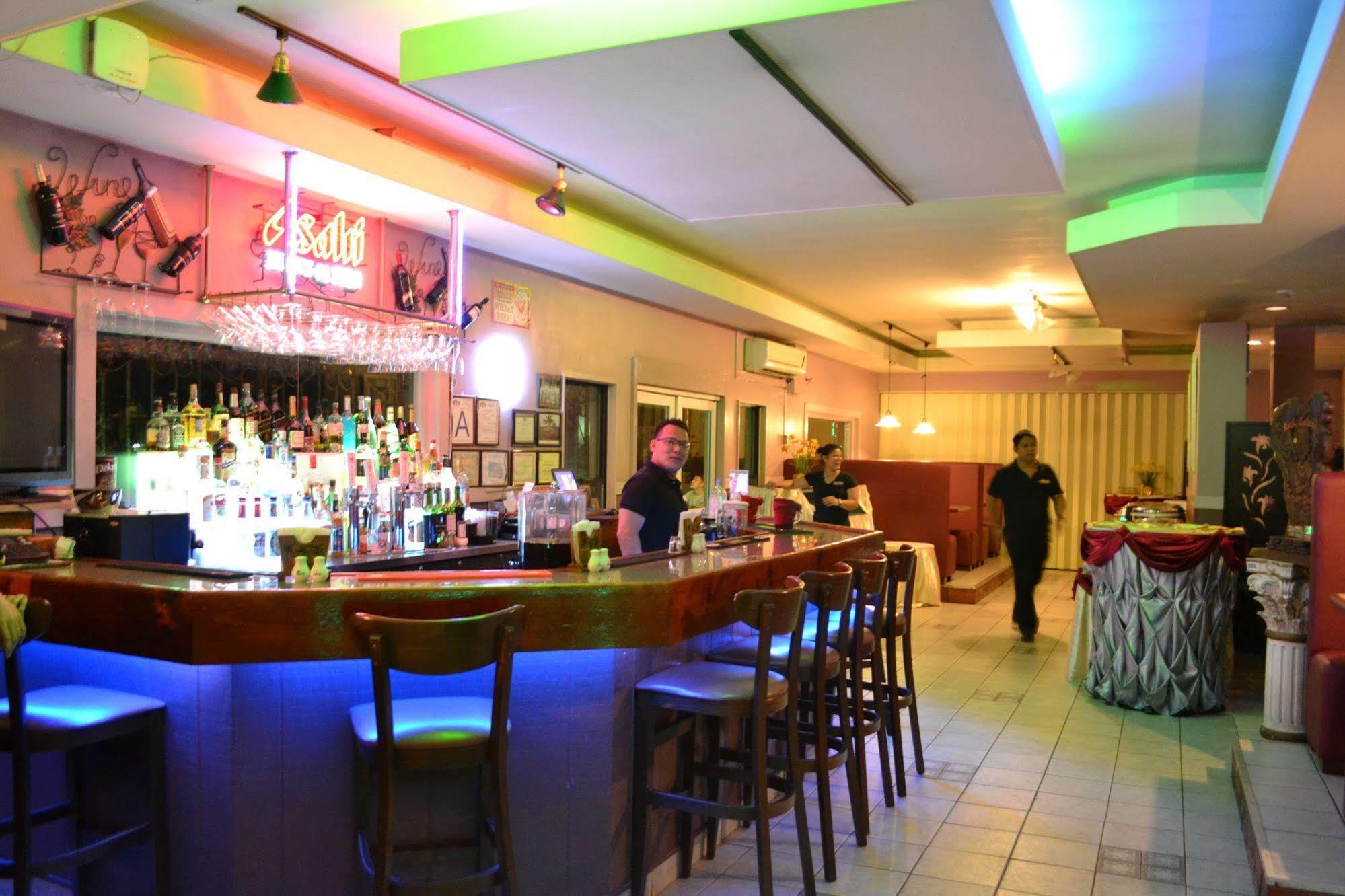 West Plaza Malakal Otel Koror Dış mekan fotoğraf